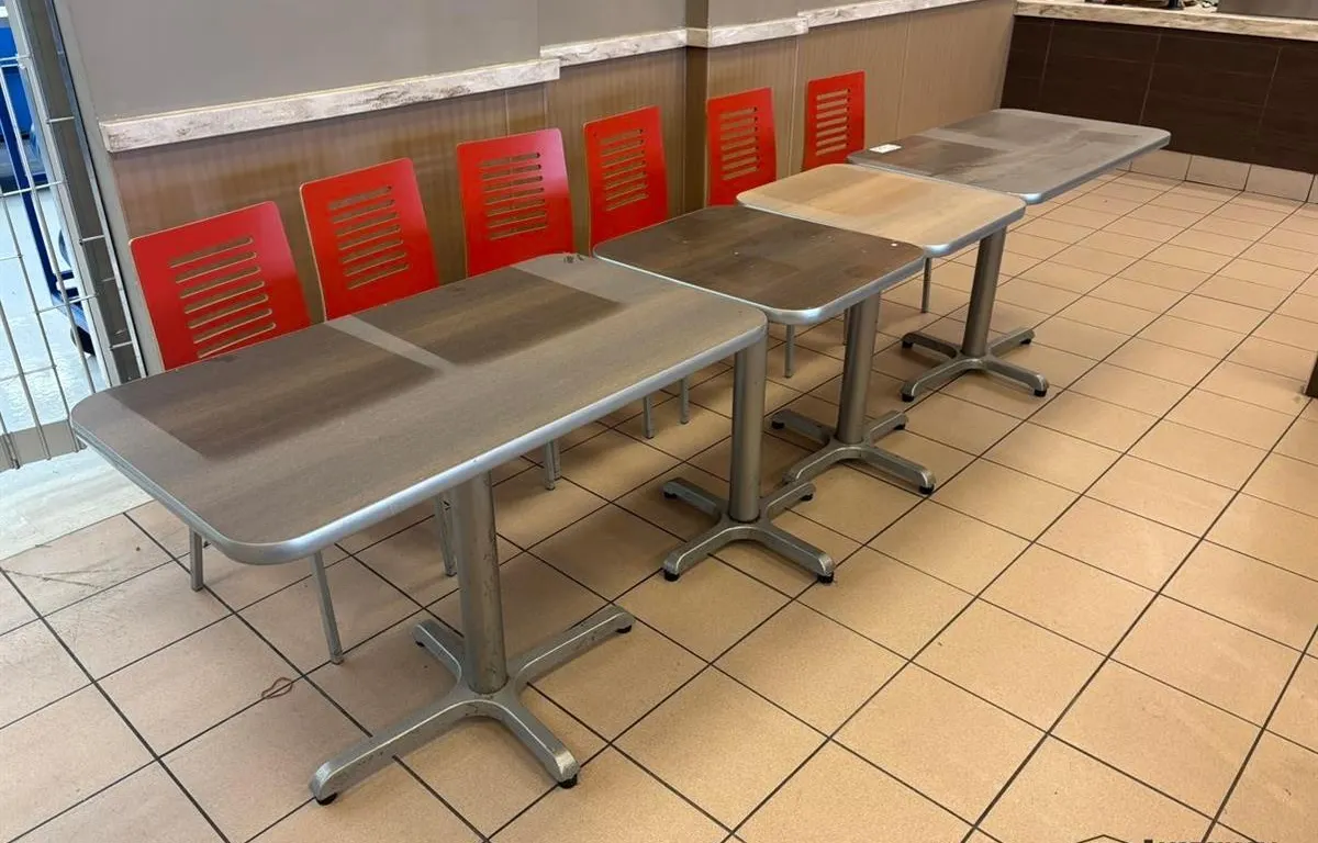 Restaurant Tables & Red Chairs
UNRESERVED