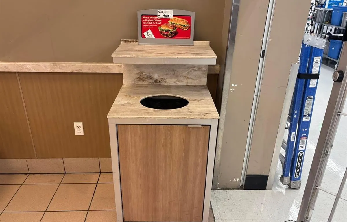 Restaurant Waste Cabinet w/ Rolling Bin
UNRESERVED