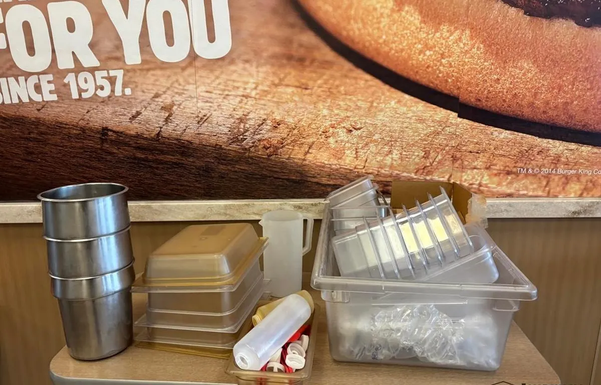 Assorted Restaurant Food Pans & Containers
UNRESERVED
