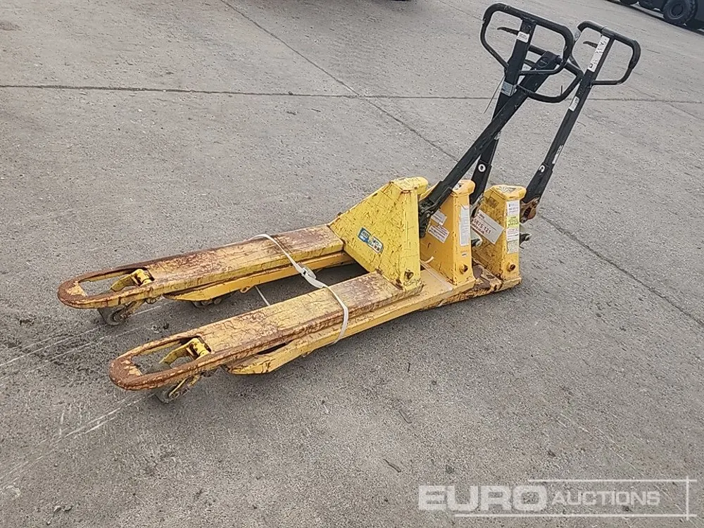 Pallet Truck (3 of)