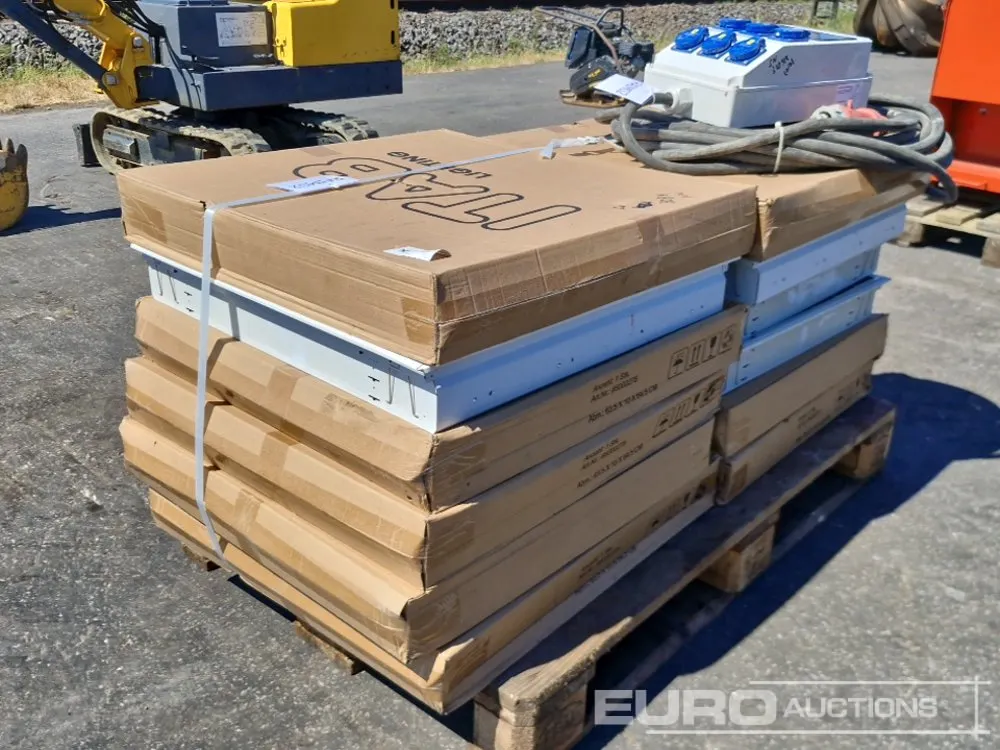 Unused 2026 Itab LED Lights (12 of) & Power Distribution Box