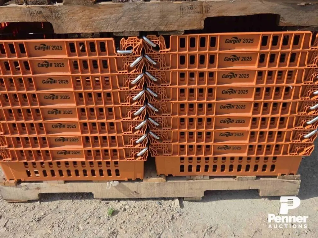 (32) Stackable Plastic Storage Trays