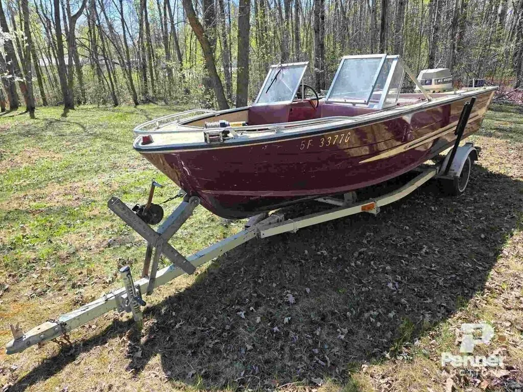*O/S 1973 Aluminum 85HP Evinrude Boat O/B, Trailer
