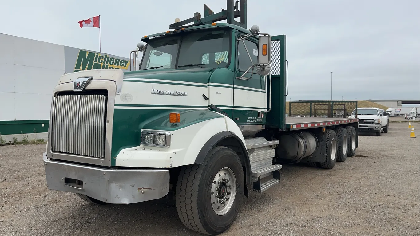2013 Western Star 4900 SB Tri Deck Truck