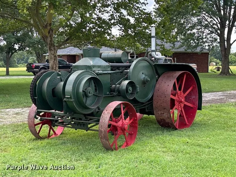 1926 Advance-Rumely OilPull M 20/35 tractor