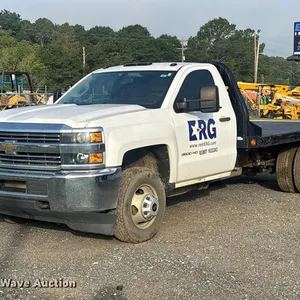 2016 Chevrolet Silverado 3500HD flatbed pickup truck