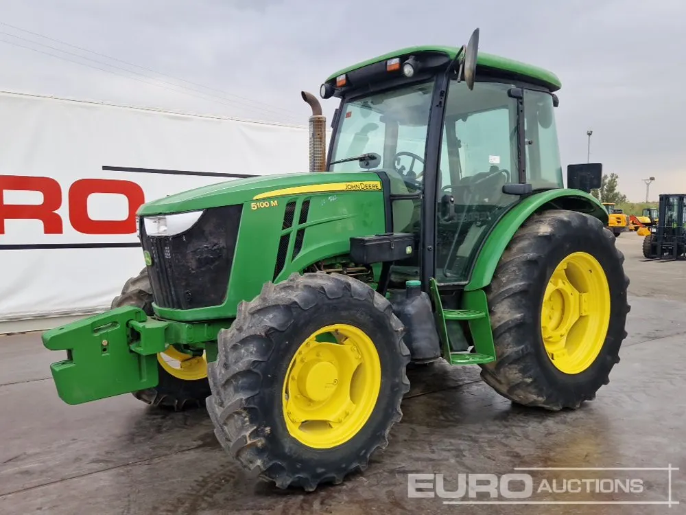 2015 John Deere 5100M