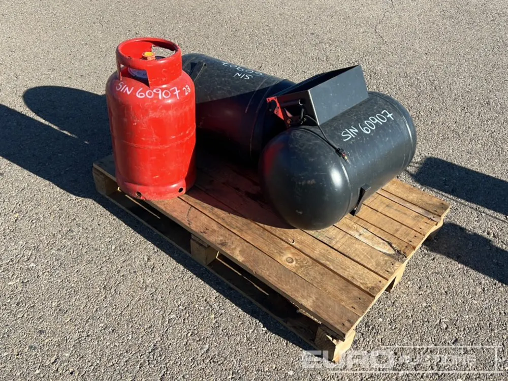 Gas Tank to suit Forklift (2 of), Propane Tank / Botella Propano, Depósito Gas para Carretilla Elevadoras
