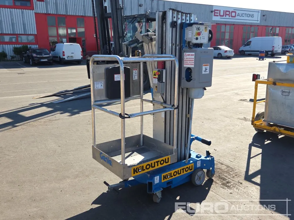 2017 Genie AWP30AC
