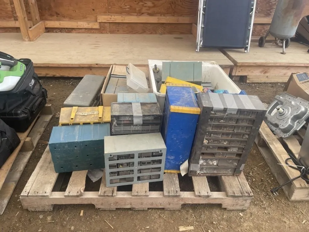 Organizers With Contents