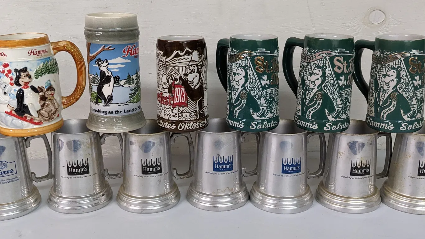 13 ASSORTED HAMMS BEER ALUMINUM MUGS & CERAMIC STEINS