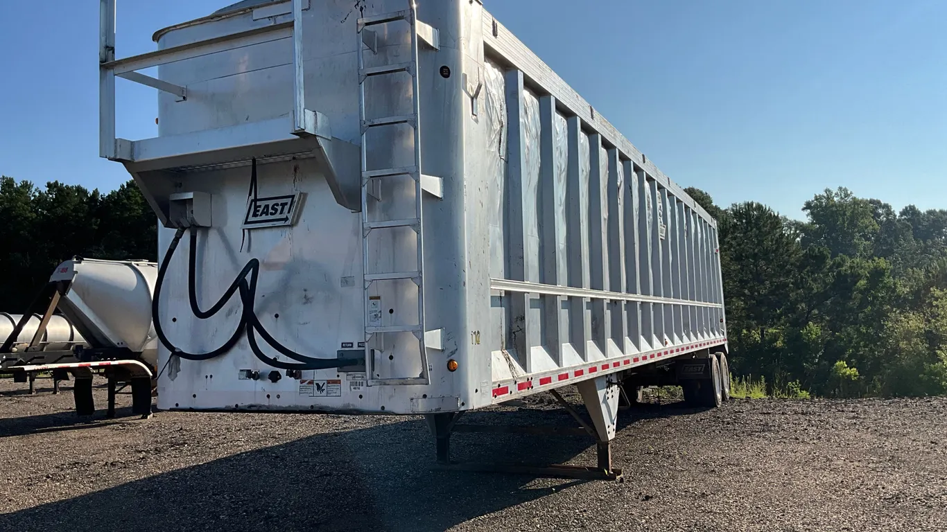 2013 EAST MANUFACTURING CORP. 45'X96" WALKING FLOOR TRAILER VIN: 1E1U2X286DR049330