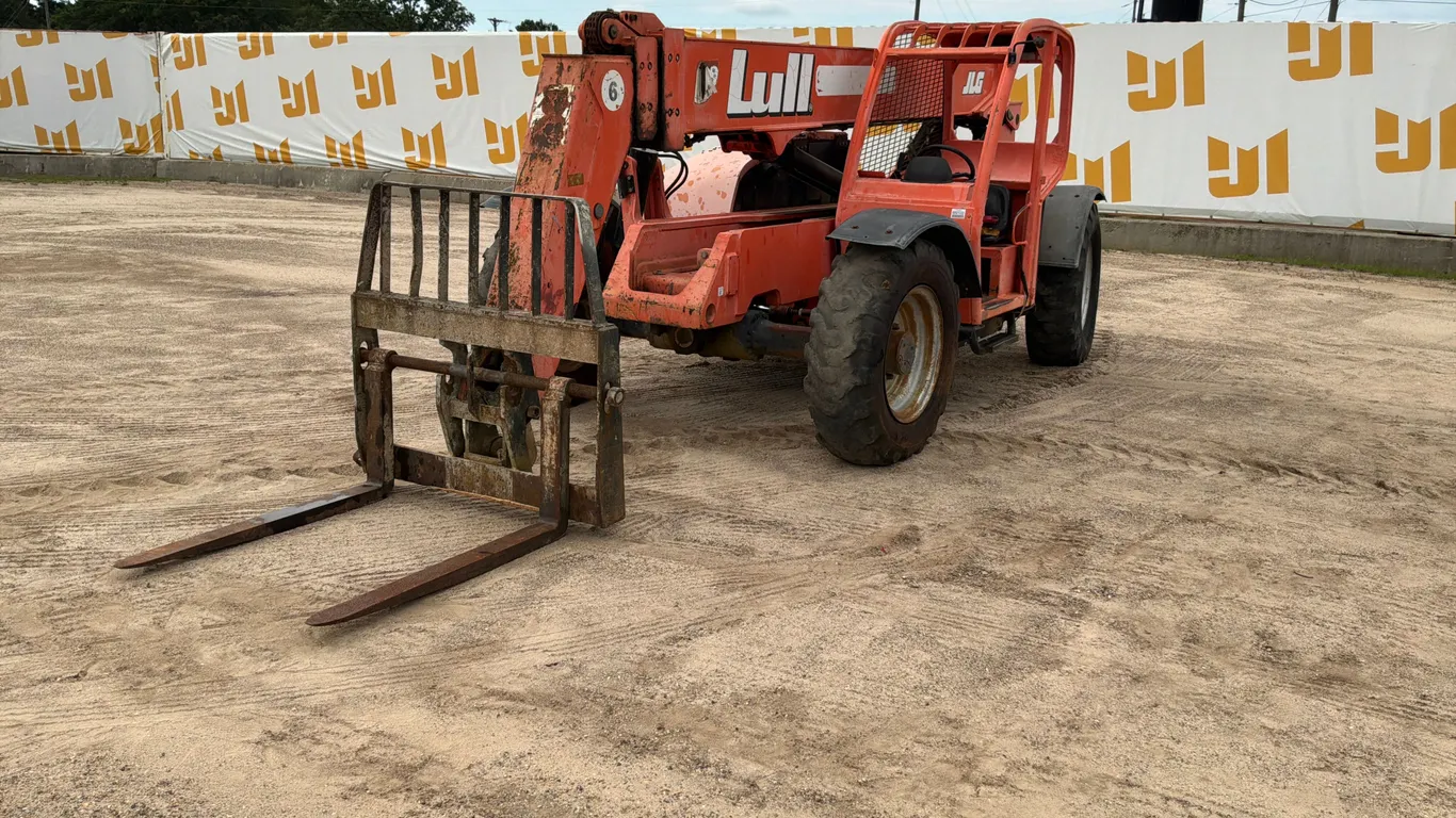 2007 LULL 644E-42 6000 LB TELESCOPIC FORKLIFT SN: 0160024049
