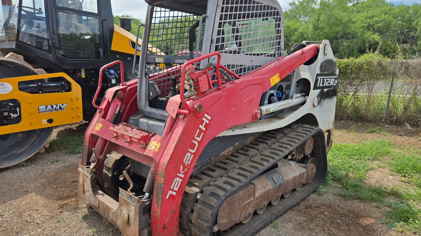 2016 TAKEUCHI TL12R2 MULTI TERRAIN LOADER SN: 412100678