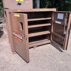 JOBSITE TOOLBOX WITH MISCELLANEOUS ITEMS