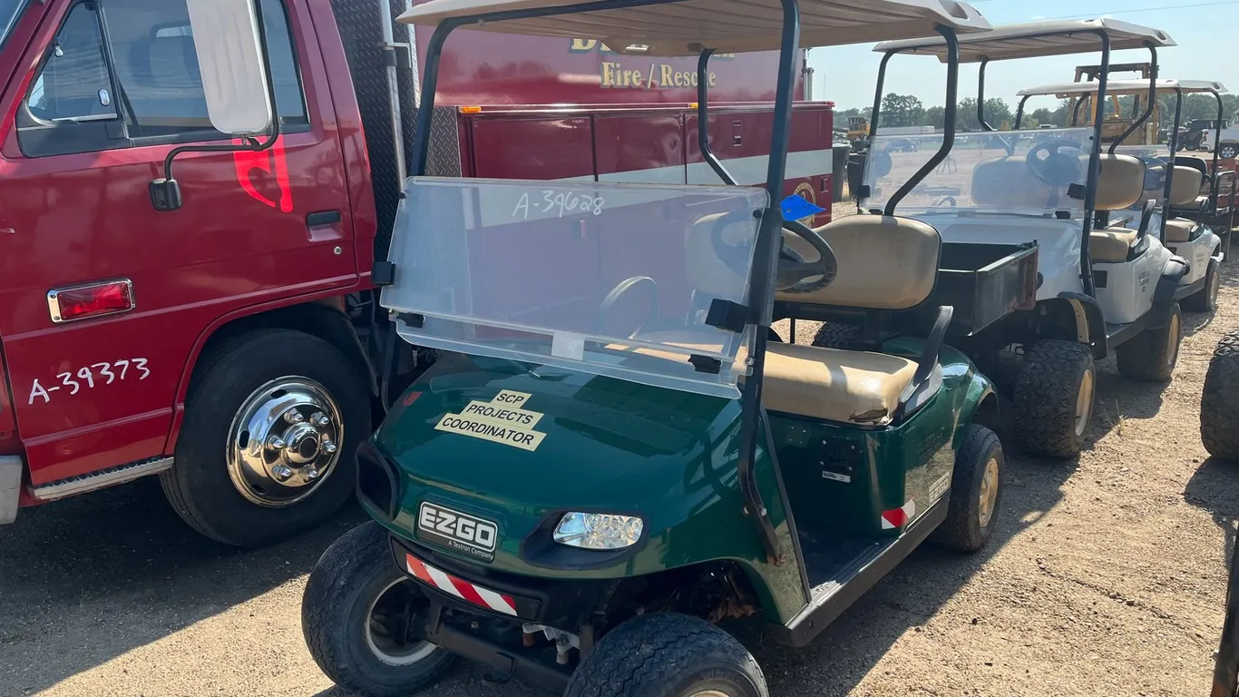 2017 EZGO TXT GOLFCART | FOR PARTS/REPAIRS