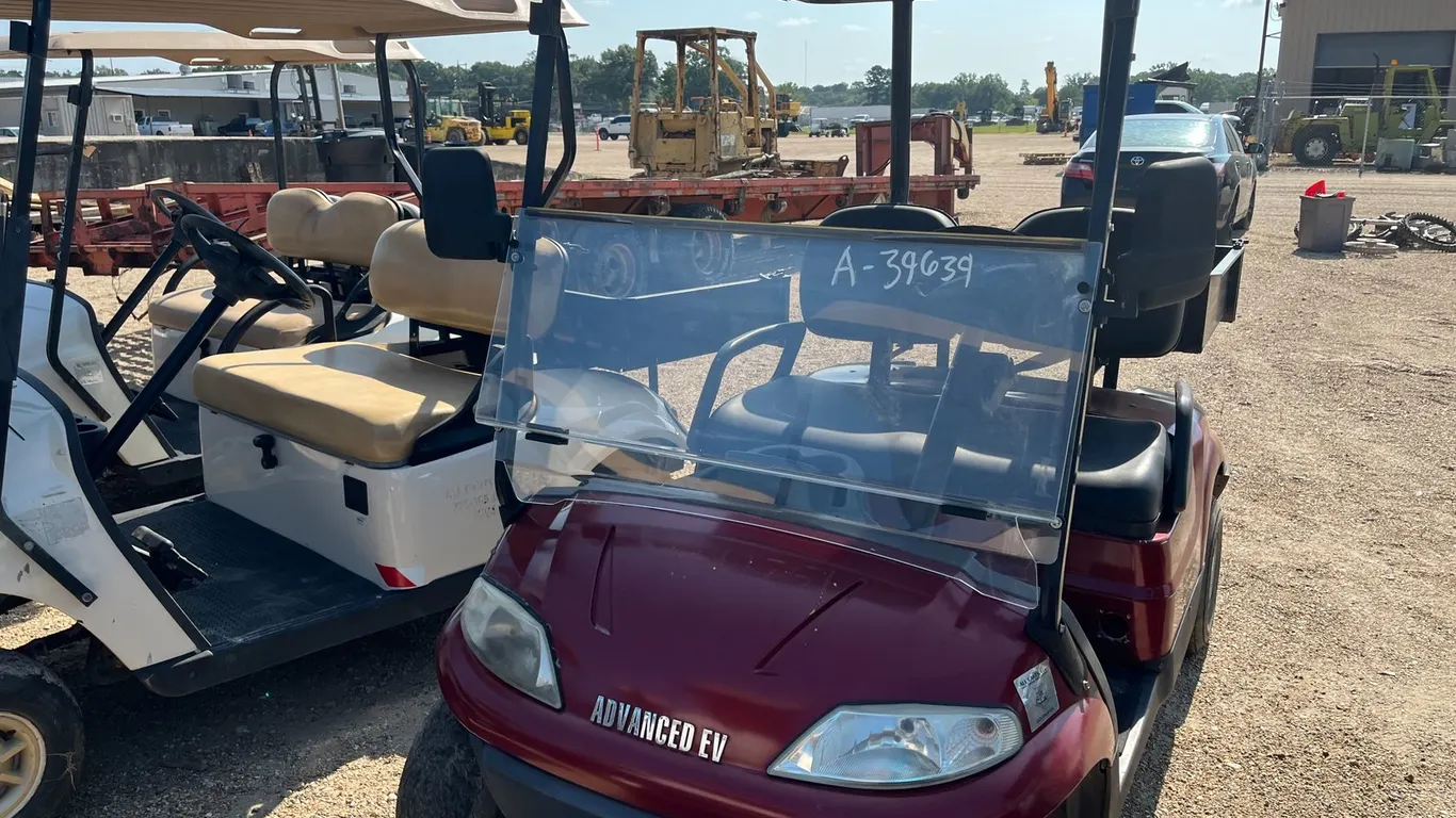 2022 ADVANCED EV RED GOLFCART | FOR PARTS/REPAIRS