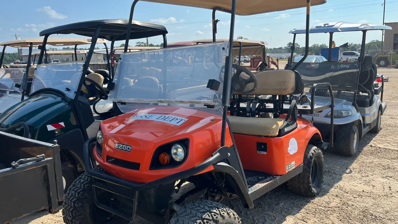 2017 EZGO EXPRESS S4 GOLFCART | FOR PARTS/REPAIRS