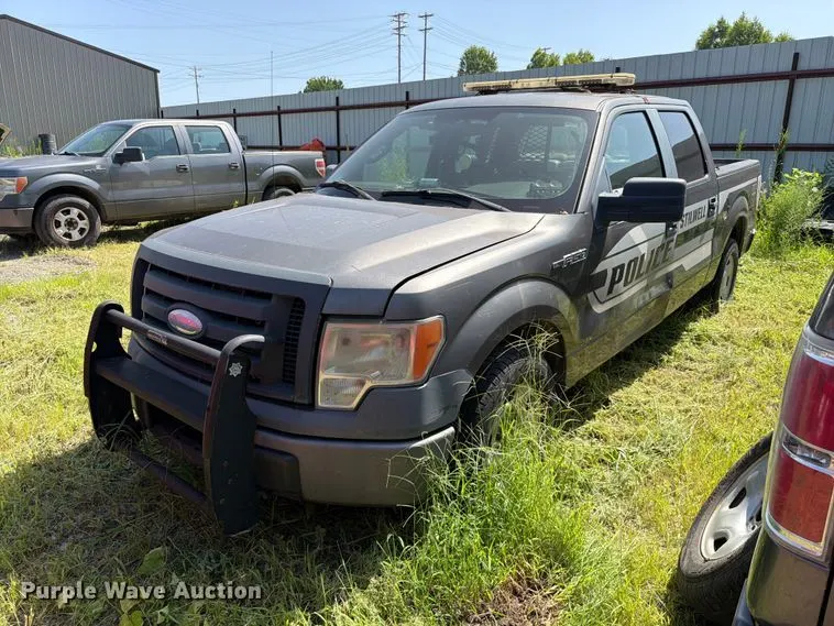 2009 Ford F150 Crew Cab pickup truck