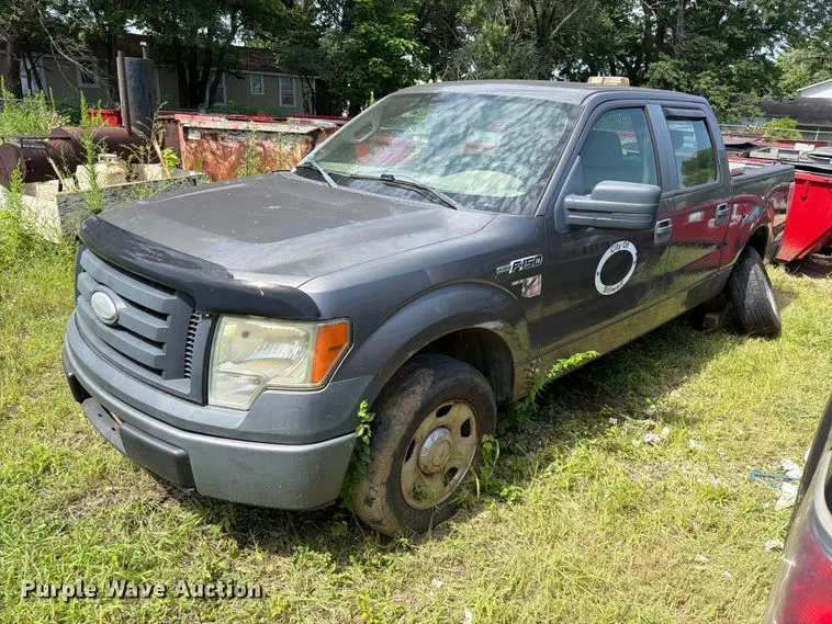 2009 Ford F-150 Crew Cab pickup truck