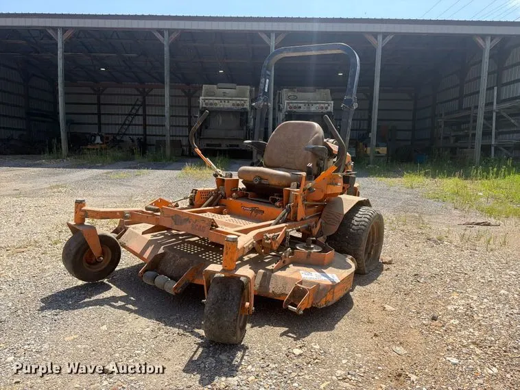 Scag SMT-61V ZTR lawn mower