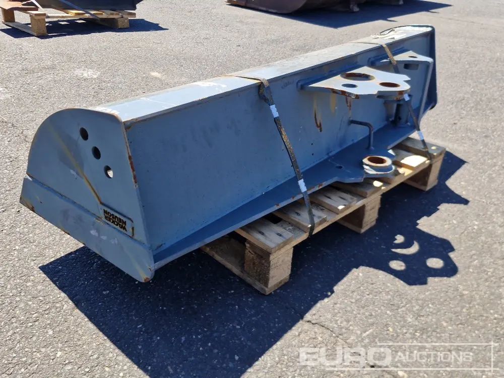 Wacker Neuson 54" Tilt Ditching Bucket (Without Tilt)