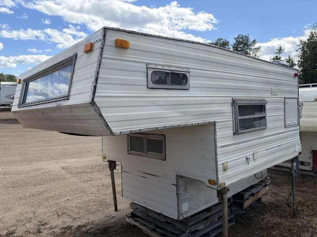 Camper - 8 Ft