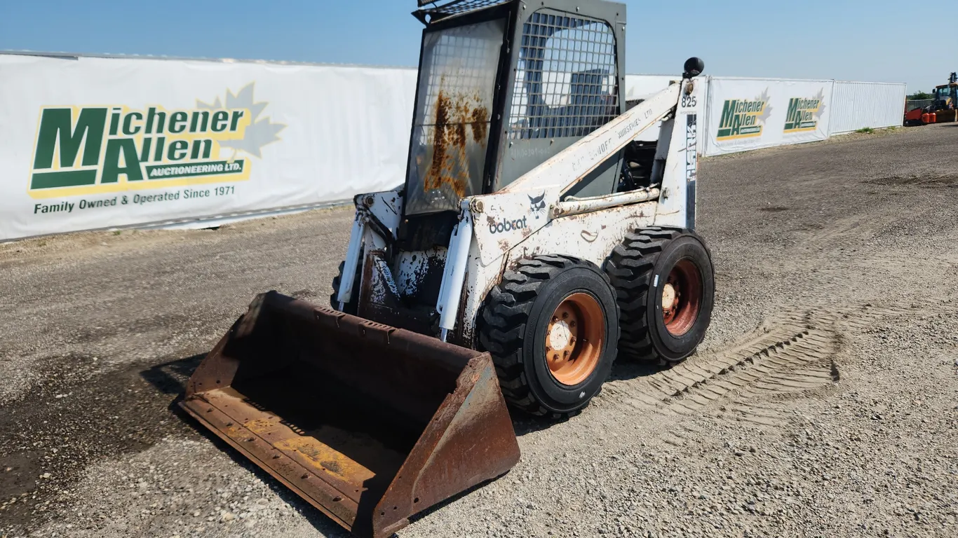 1979 Bobcat 825 Rubber Tired Skid Steer