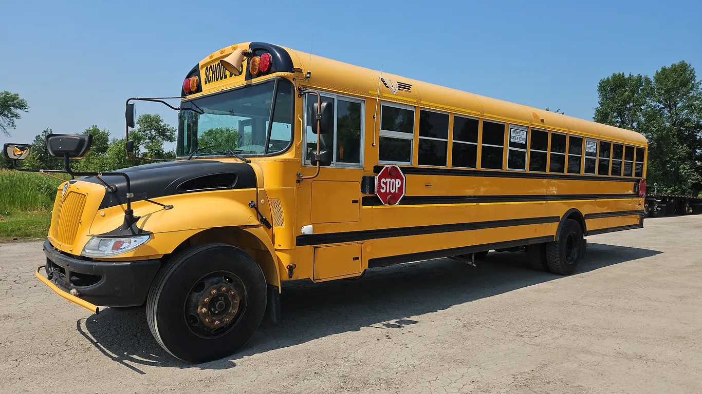 2014 International Bus CE Series S/A Passenger Bus