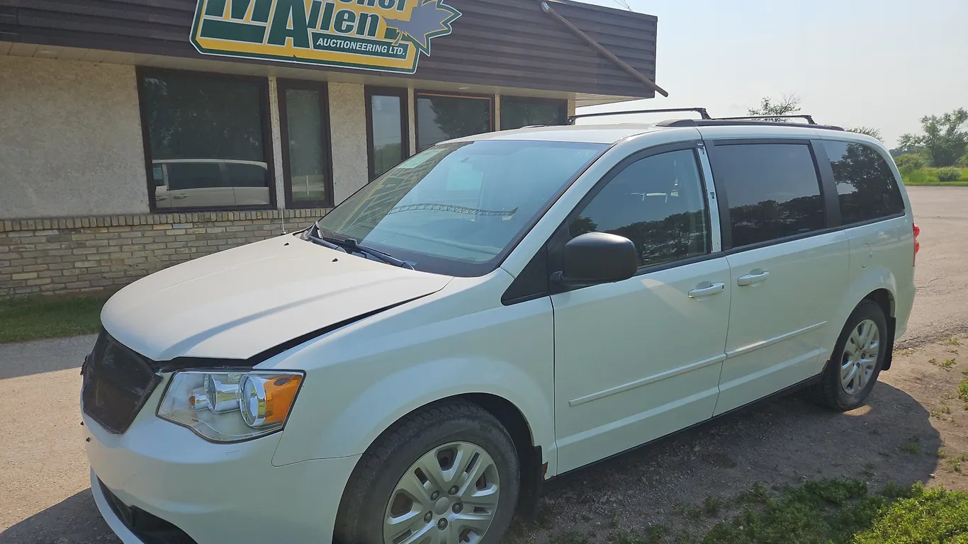 2013 Dodge Grand Caravan SXT Plus 4dr Mini-Van