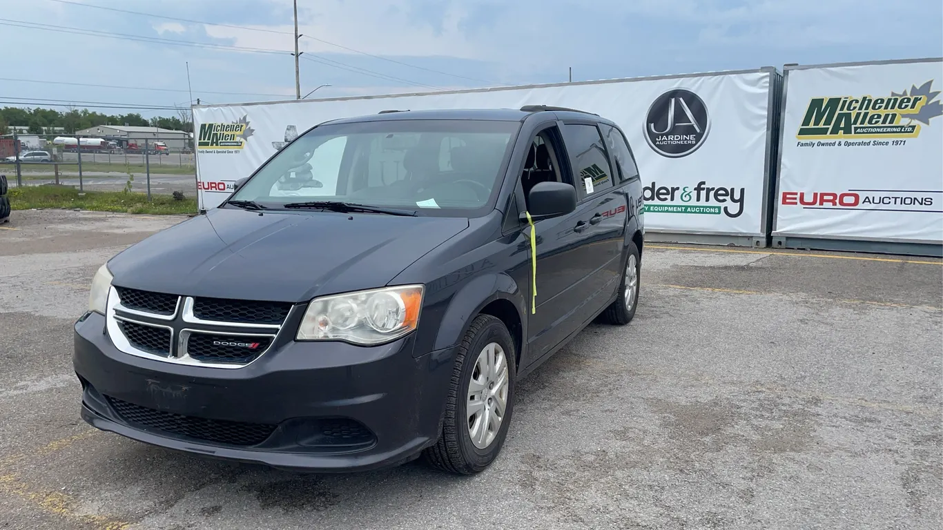 2014 Dodge Grand Caravan SXT 4dr Mini-Van