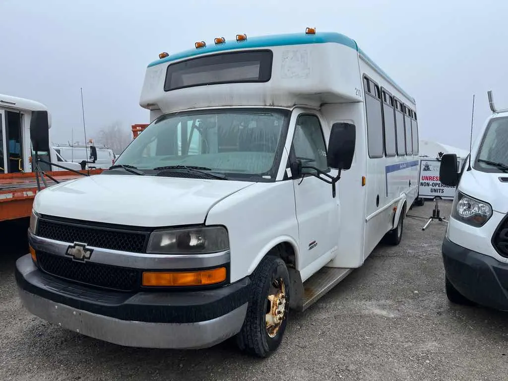 Non-Operable 2011 Chevrolet Express S/A Bus