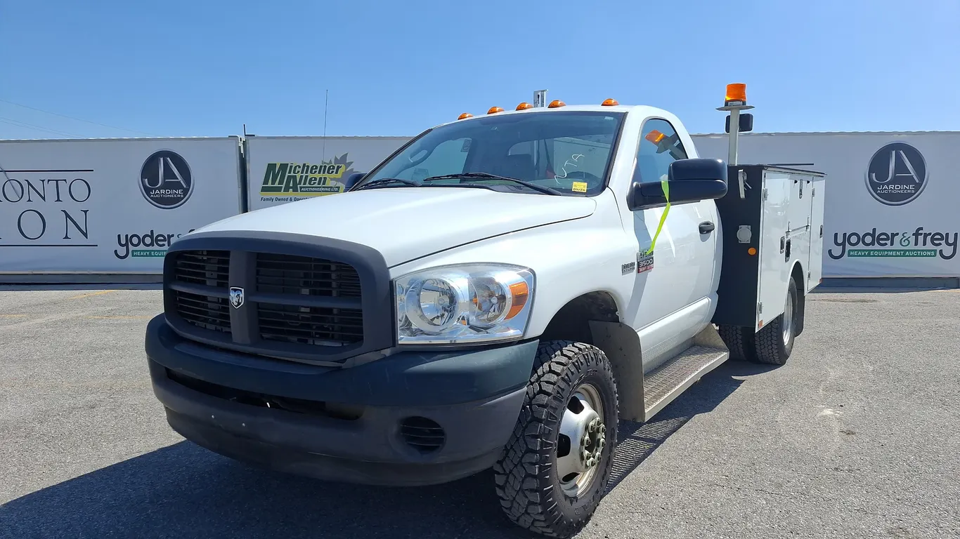 2008 Dodge Ram 3500 4x2 ST 2dr Regular Cab 143.5 in. WB Chassis 4x4