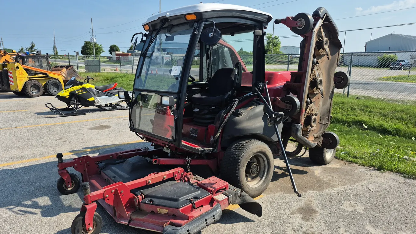Non-Operable 2013 TORO 5910 Mower