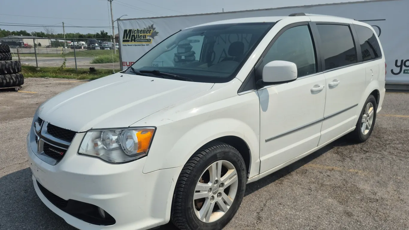 2017 Dodge Grand Caravan Crew 4dr Mini-Van Cargo Van