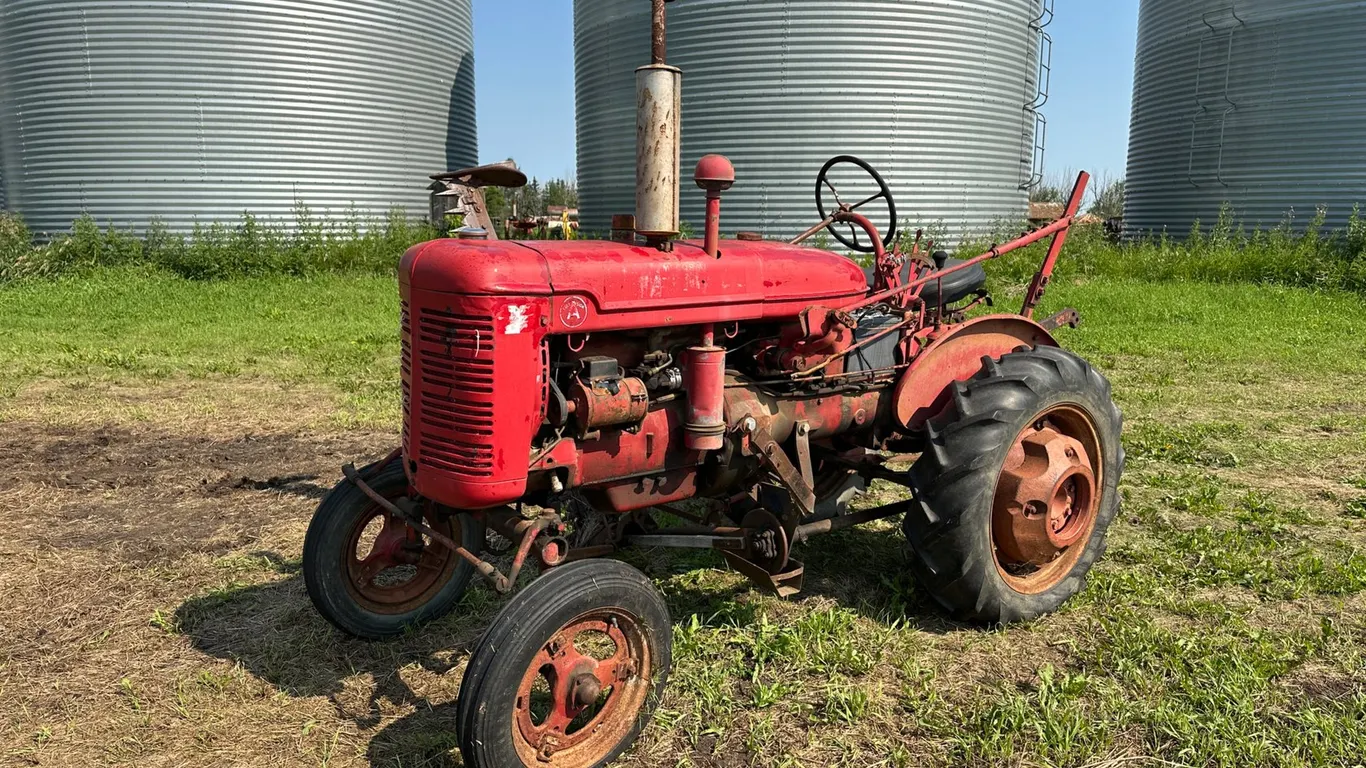 International Harvester FAA 2WD Tractor