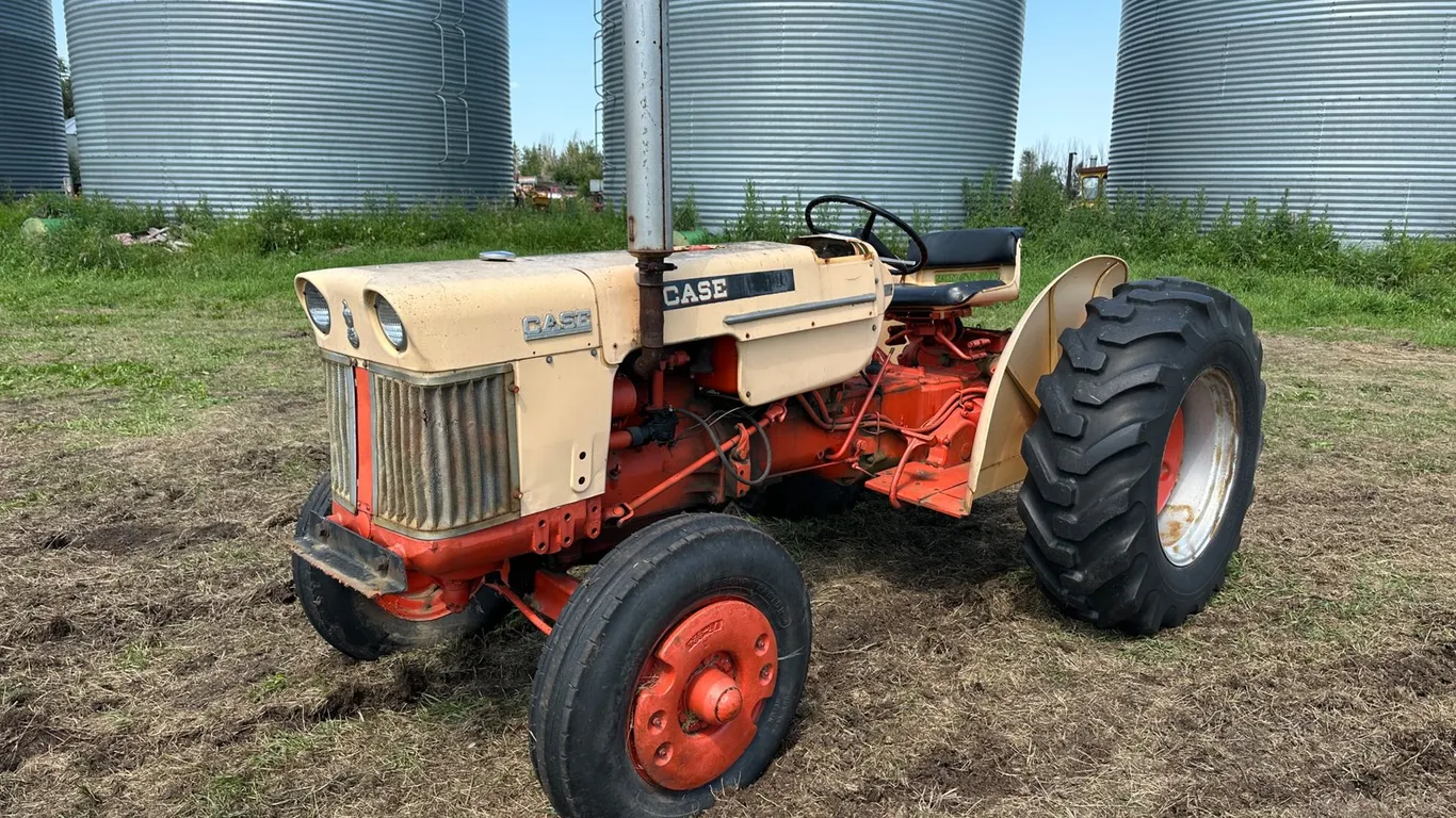 Case 310-BL 2WD Tractor