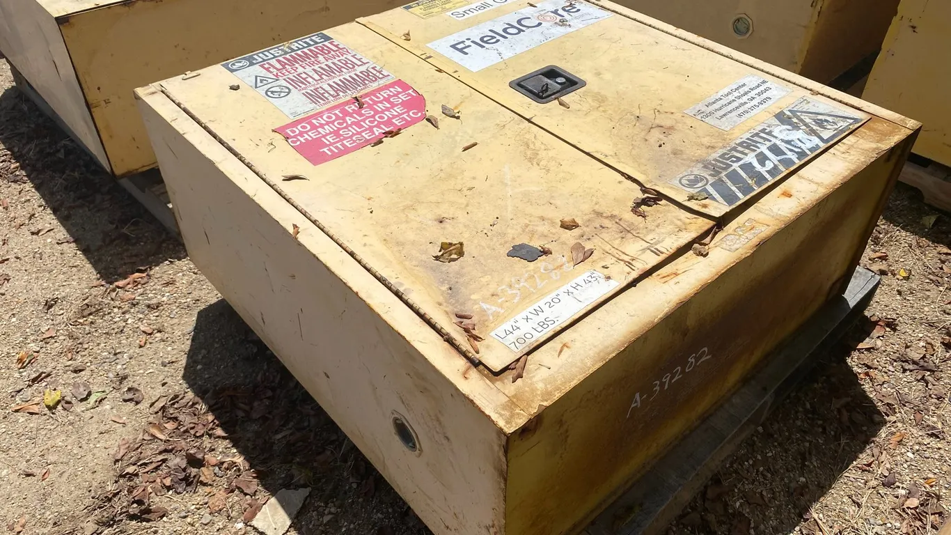 JUSTRITE FLAMMABLE SAFETY CABINET