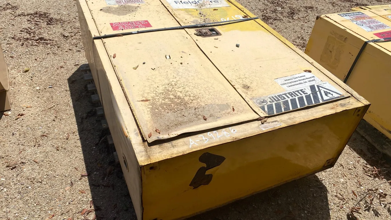 JUSTRITE FLAMMABLE SAFETY CABINET