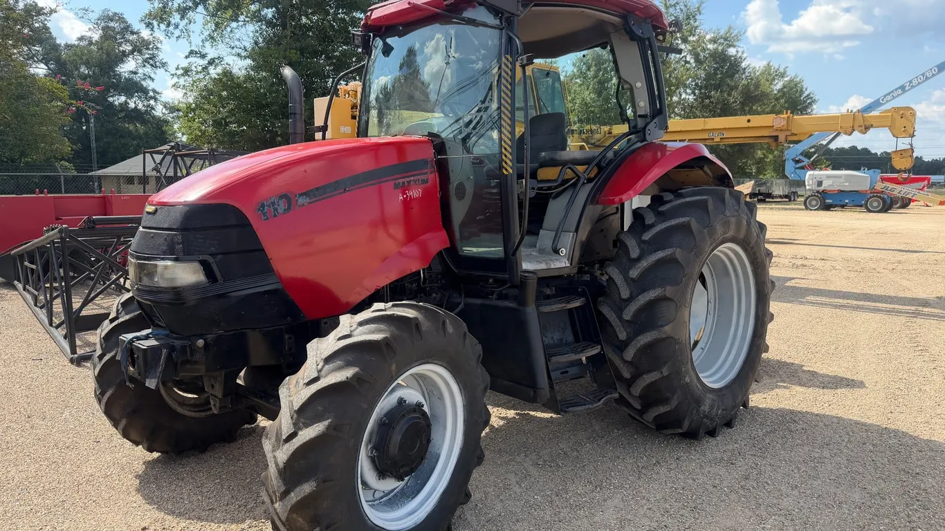 CASE 110 MAXXUM TRACTOR