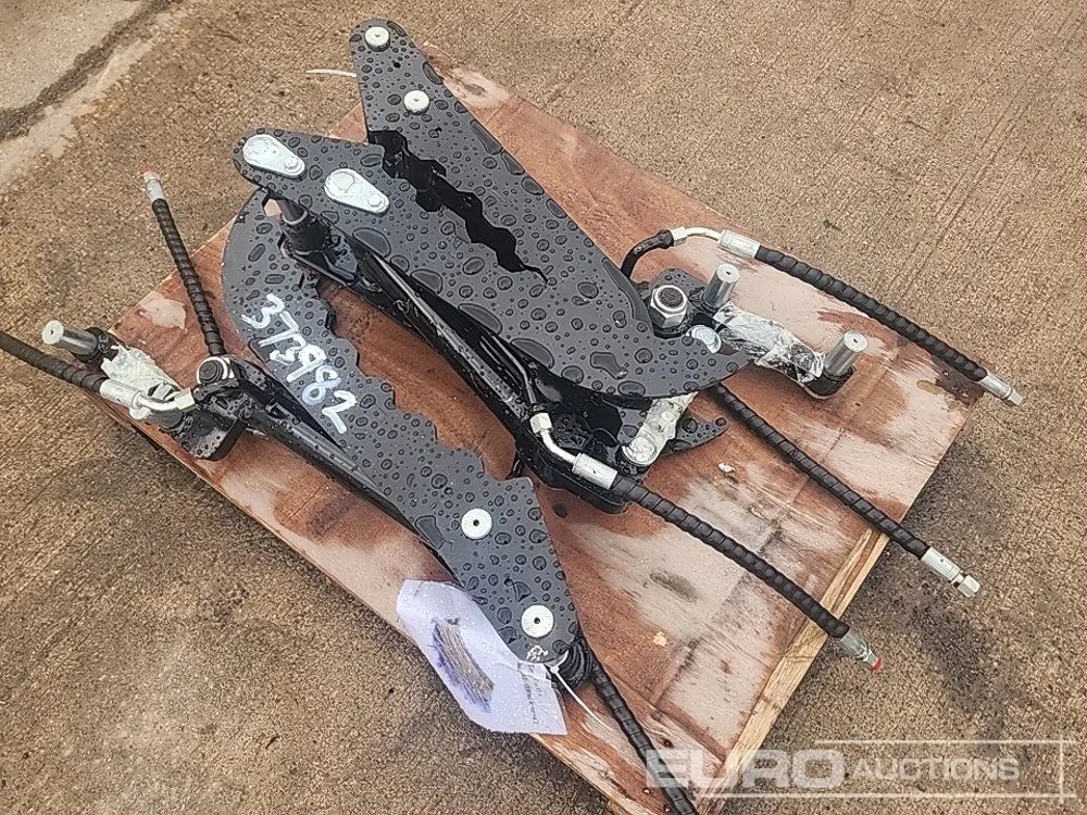 Unused Hydraulic Thumb to suit Mini Excavator (3 of)
