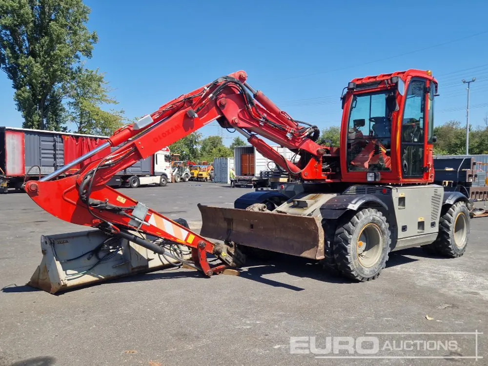 2017 JCB HD110WTT4F