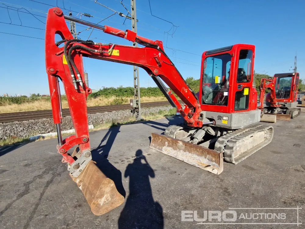 2017 Bobcat E50