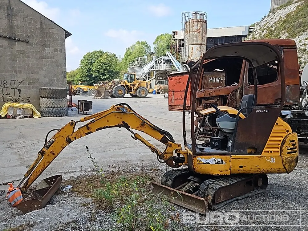JCB 8015