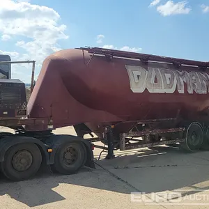 2008 Spitzer Tri Axle Cement Powder Tanker Trailer, Front Lifting Axle, Yanmar 4 Cylinder Engine 
