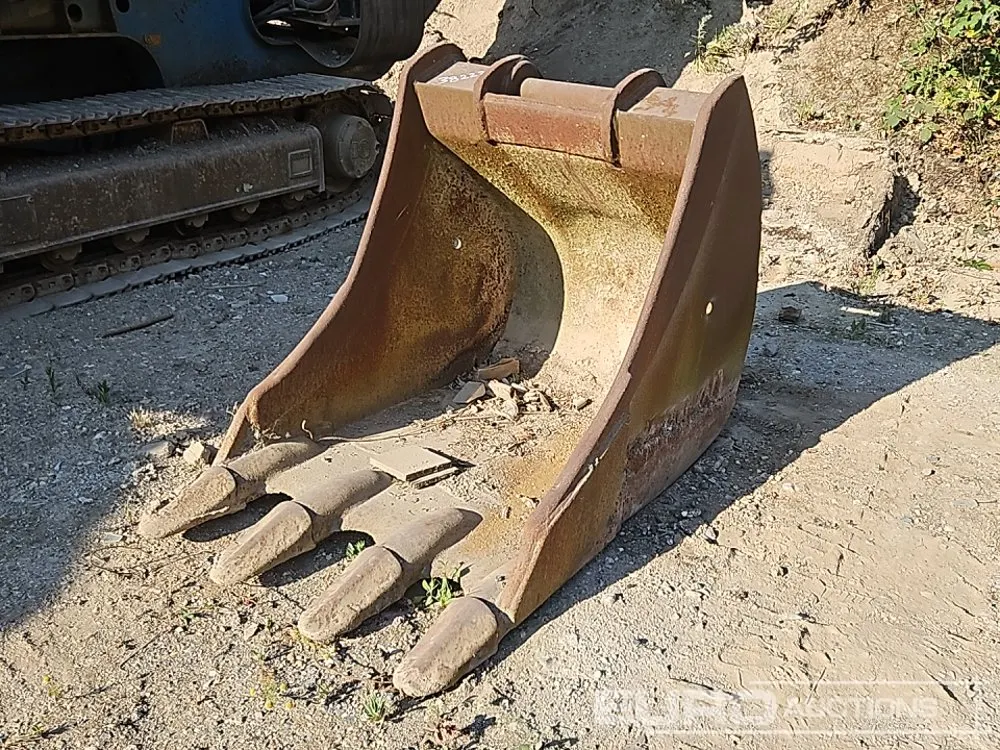 36" Scoop Bucket 80mm Pin to suit 20 Ton Excavator