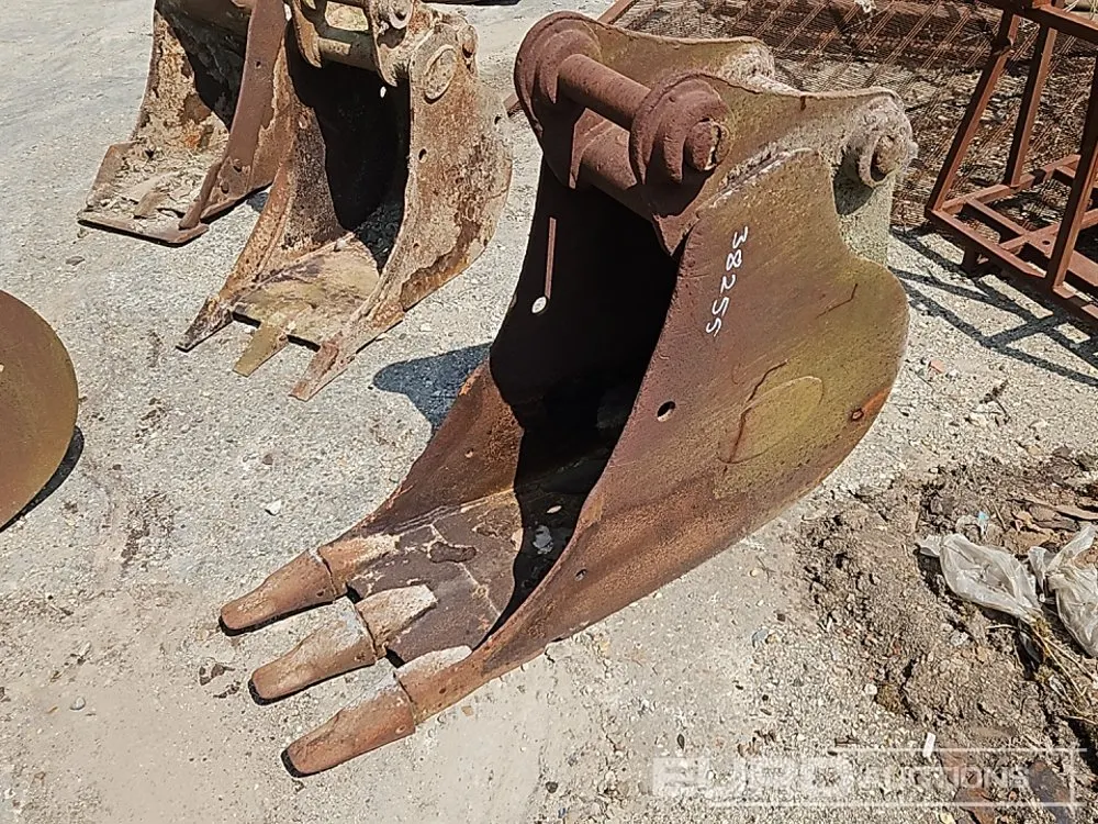 18" Digging Bucket 65mm Pin to suit 13 Ton Excavator