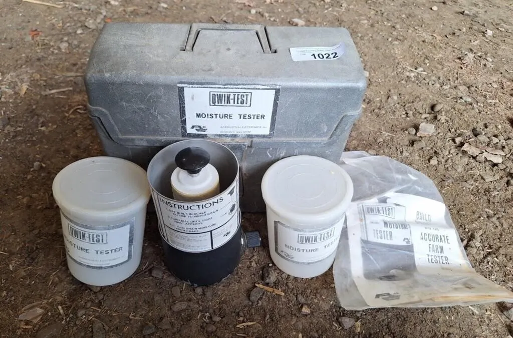 Qwik-test moisture tester