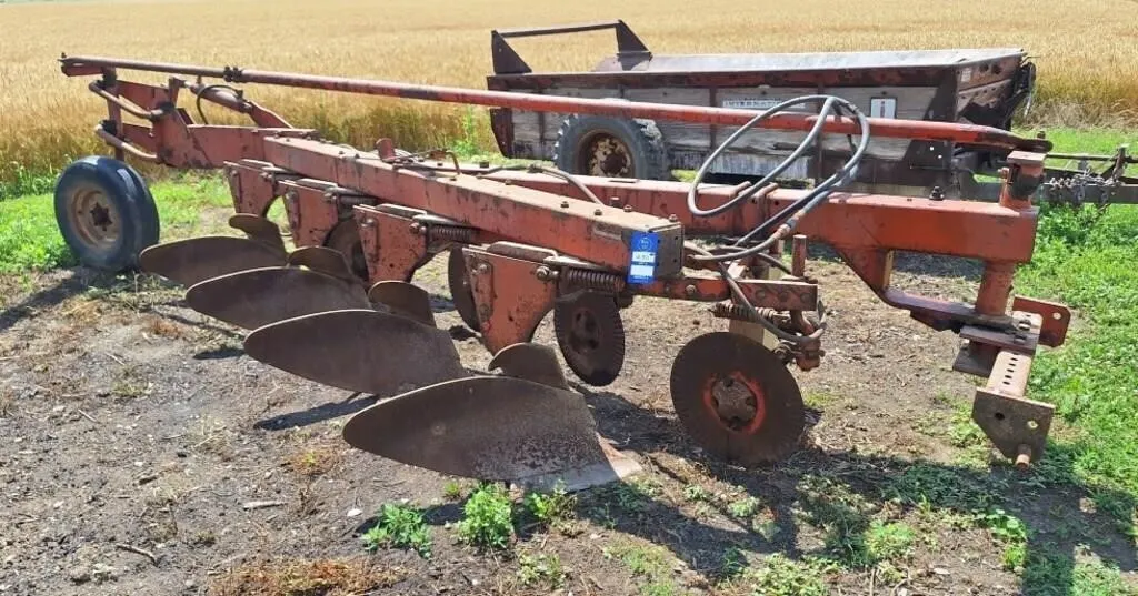 Case 4 furrow plow