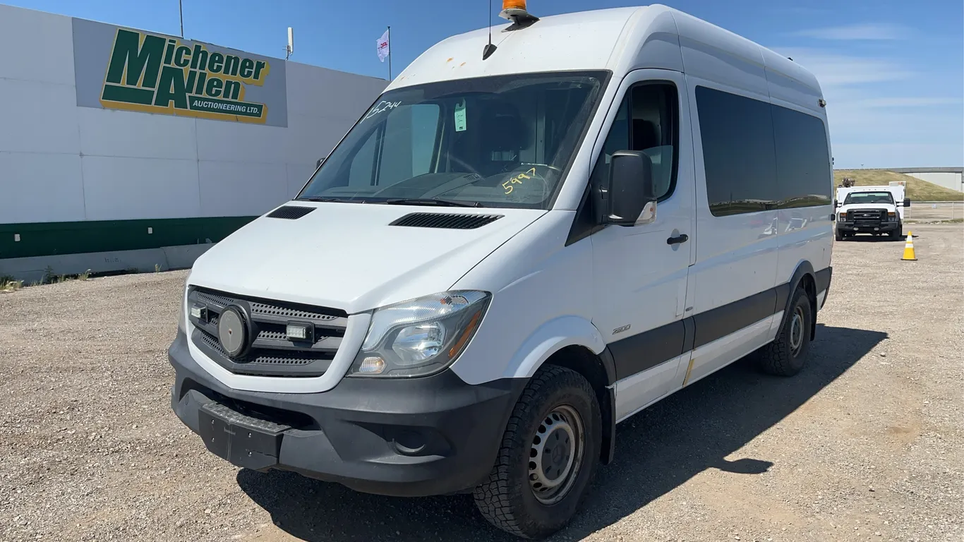 2016 Mercedes-Benz Sprinter 2500 2dr Cargo 144 in. WB Cargo Van
